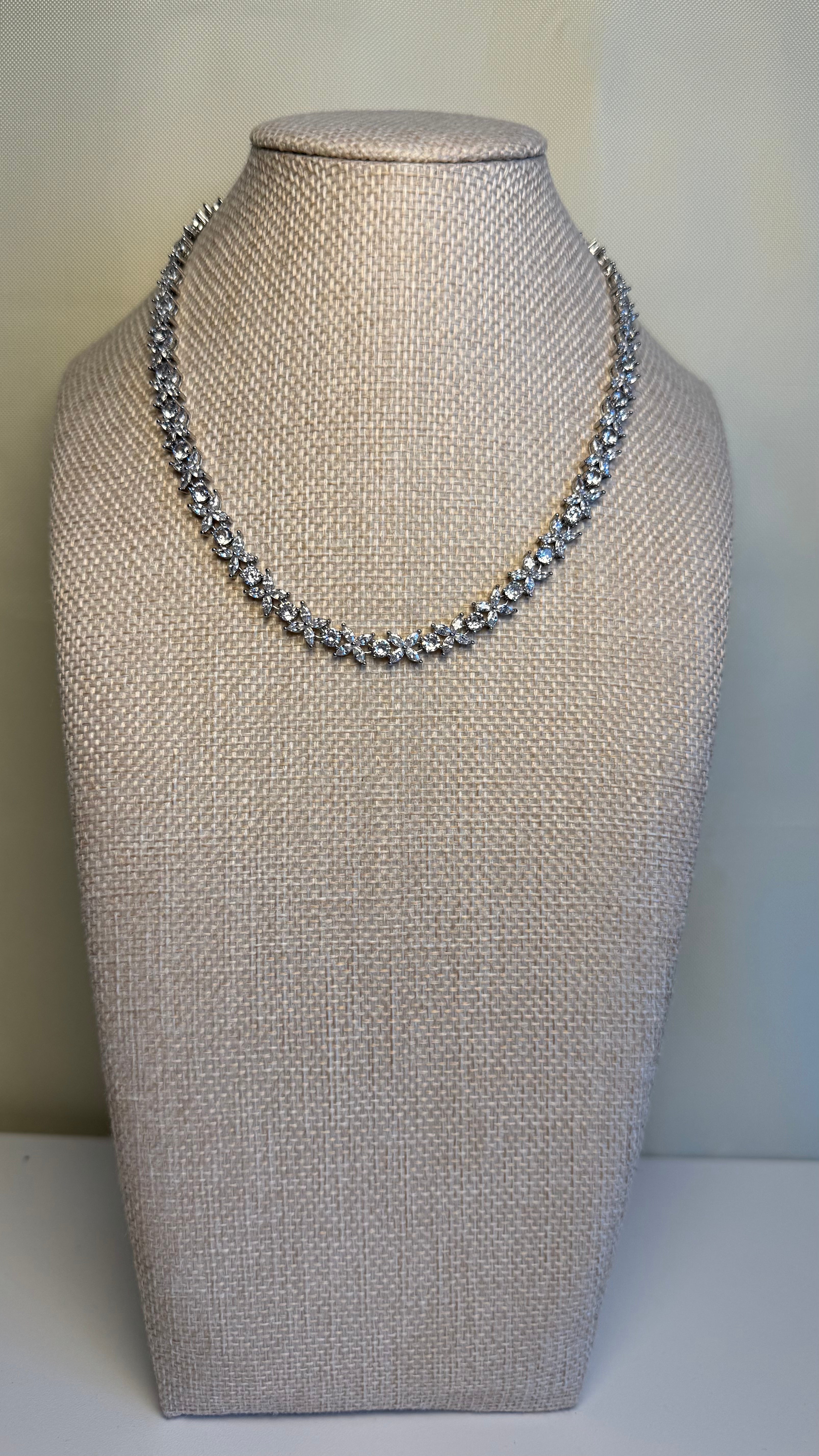 Noelle Necklace (Limited Edition)